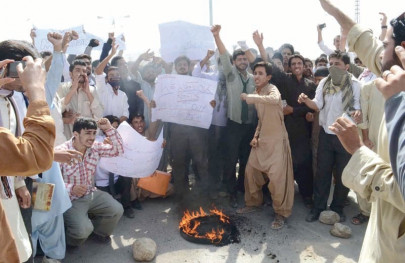 too many f inter students protest against results