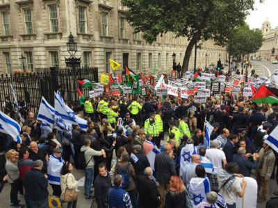 protests greet israel s netanyahu on british visit protests greet israel s netanyahu on british visit