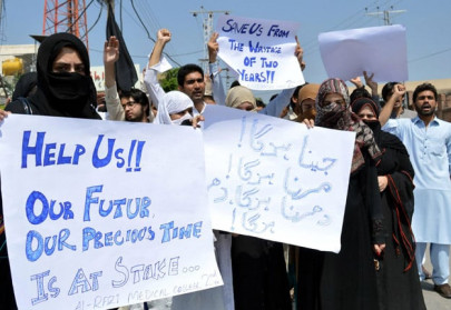 explosive situation medical students threaten self immolation explosive situation medical students threaten self immolation