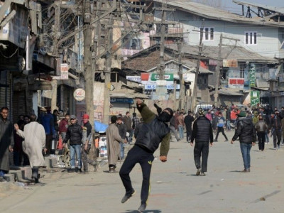 activists seek probe into army rights abuse in indian kashmir activists seek probe into army rights abuse in indian kashmir