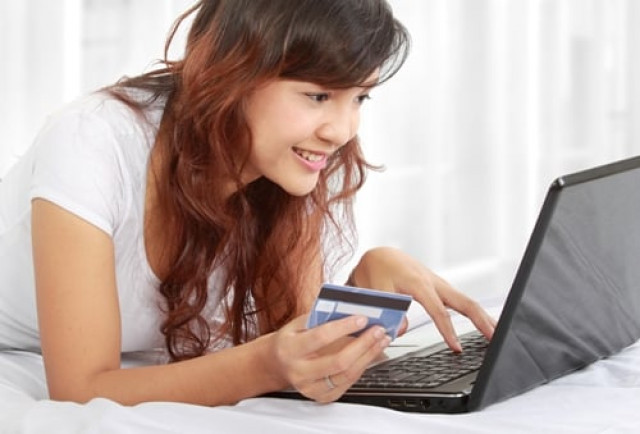 study indicates that people tend to consult family and friends rather than social media when buying a product photo shipoutfromusa study indicates that people tend to consult family and friends rather than social media when buying a product photo shipoutfromusa