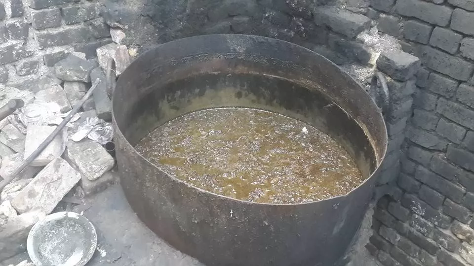 peshawar dc says oil was being extracted from animal fat photo facebook com dcpeshawar peshawar dc says oil was being extracted from animal fat photo facebook com dcpeshawar