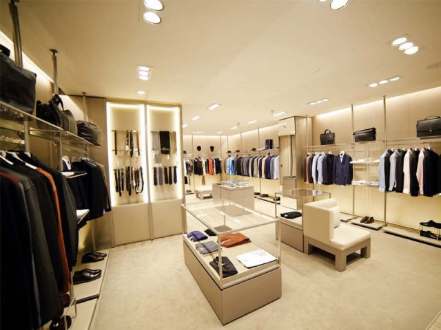 armani collezioni recent trends suggest international brands prefer to set up standalone shops over selling through multi brand stores in pakistan photos publicity armani collezioni recent trends suggest international brands prefer to set up standalone shops over selling through multi brand stores in pakistan photos publicity