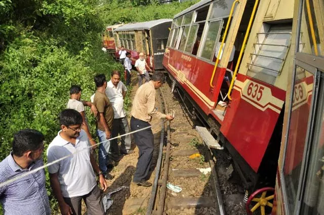 people at the site of the derailment of a train on the kalka shimla unesco heritage track on september 12 2015 photo afp people at the site of the derailment of a train on the kalka shimla unesco heritage track on september 12 2015 photo afp