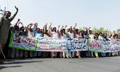 don t leave us to starve workers protest closure of textile mills