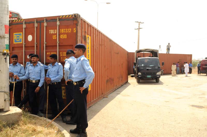 the roadblock did not stop traders from reaching the market photo waseem nazir express