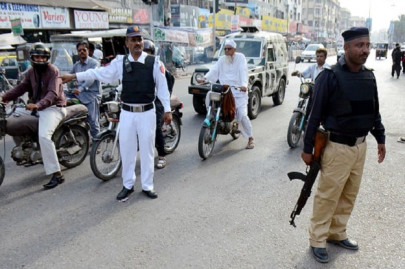 stepping it up 300 commandos to provide security to traffic police stepping it up 300 commandos to provide security to traffic police
