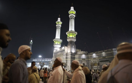 muslim pilgrims leave after performing the maghrib prayer at mecca 039 s grand mosque on september 18 2015 photo afp