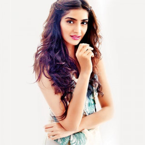 sonam kapoor s relationship advice may be the best thing you ve heard all day