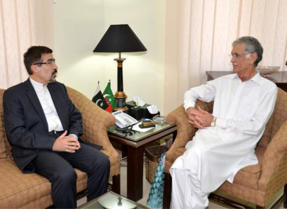 khattak calls for strengthening bilateral ties with iran