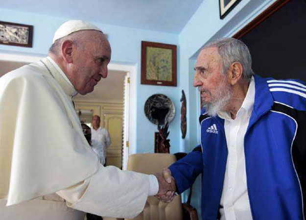 photo released by cuban website cubadebate cu of cuban former president fidel castro r shaking hands with pope francis in havana on september 20 2015 photo afp