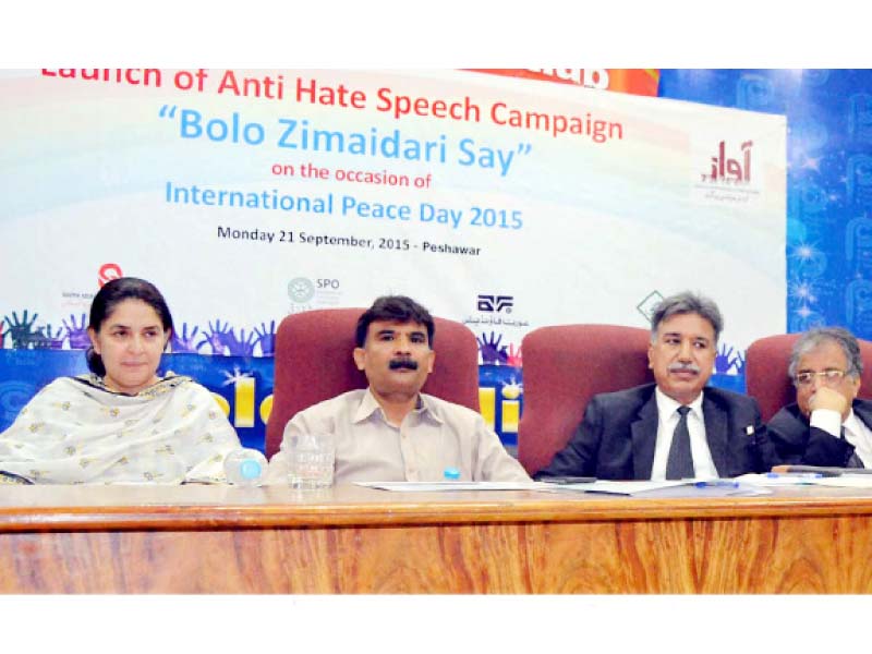 speakers discuss speech on international peace day 2015 photo nni