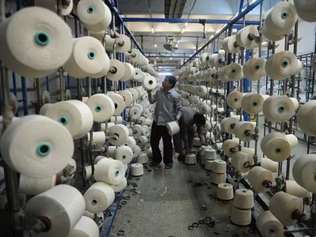 wants government to resolve stuck refunds energy crisis to improve exports photo afp wants government to resolve stuck refunds energy crisis to improve exports photo afp