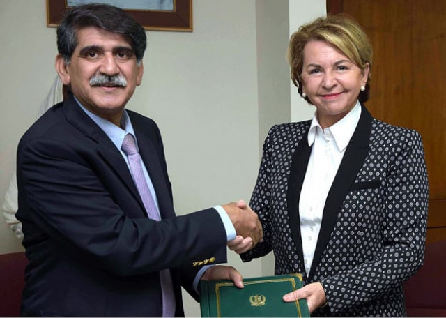 muhammad saleem sethi secretary of the economic affairs division ead ambassador of france martine dorance and country director of the french agency for development afd jacky amprou signed the grant financing credit facility agreement photo app muhammad saleem sethi secretary of the economic affairs division ead ambassador of france martine dorance and country director of the french agency for development afd jacky amprou signed the grant financing credit facility agreement photo app