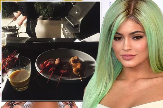 apparently the chef was tasked with cooking for between five to 10 of her friends photo thecelebrityauction apparently the chef was tasked with cooking for between five to 10 of her friends photo thecelebrityauction