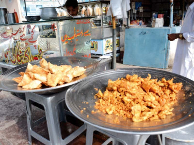 mercury drop raindrops keep falling on my halwa