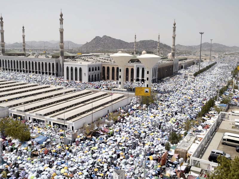 pilgrims gather to perform prayers at the nimra mosque in arafat southeast of makkah photo afp