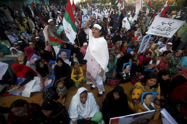 a supporter of pakistan 039 s political party muttahida qaumi movement mqm chants slogans to show solidarity with martyrs and missing party workers during a rally in karachi pakistan september 13 2015 photo reuters