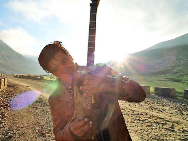 duo s latest single shaam boasts a video filmed in the northern areas of pakistan photos publicity duo s latest single shaam boasts a video filmed in the northern areas of pakistan photos publicity
