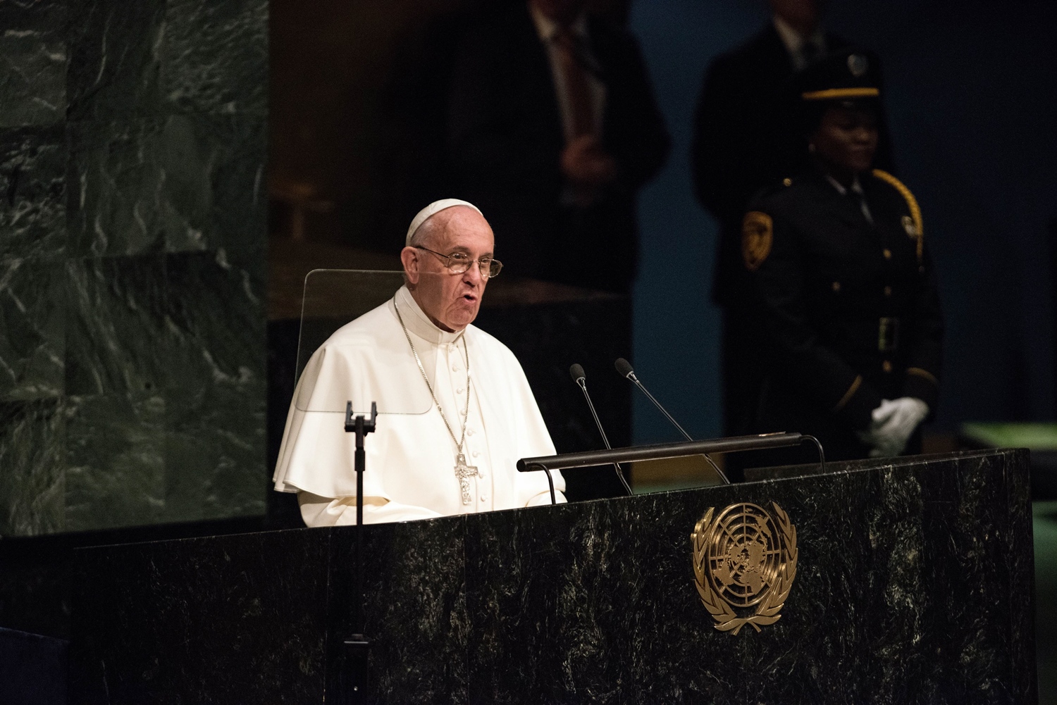 pope francis addresses the 70th session of the united nations general assembly on september 25 2015 at united nations headquarters in new york city photo afp