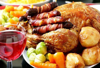 mobbing through the food of lahore