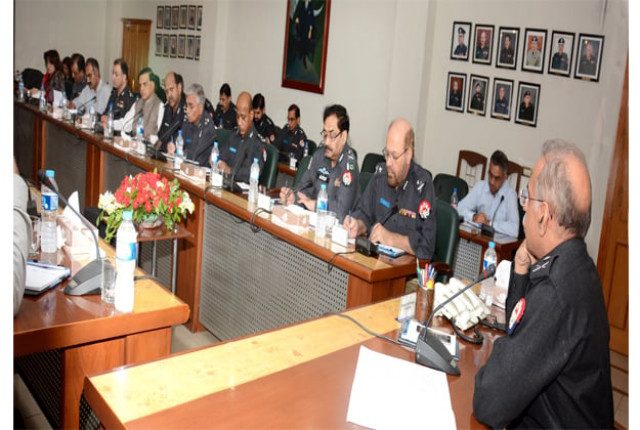 igp mushtaq sukhera presiding over a meeting photo express igp mushtaq sukhera presiding over a meeting photo express