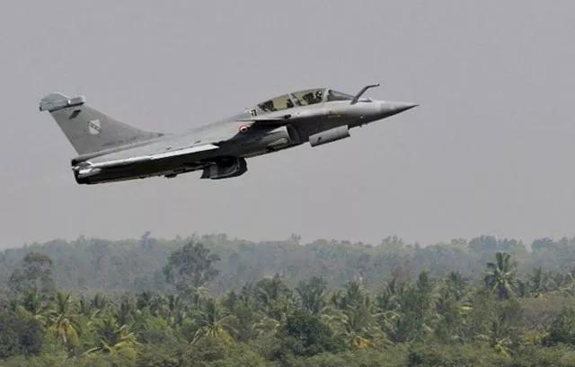 a rafale multi role combat aircraft from dassault aviation of france takes off at yelahanka airforce station in bangalore photo afp a rafale multi role combat aircraft from dassault aviation of france takes off at yelahanka airforce station in bangalore photo afp