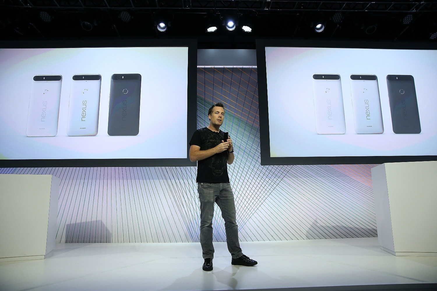 google vp of engineering dave burke announces a new nexus phone during a google media event on september 29 2015 in san francisco california photo afp