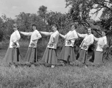 idaho school requires cheerleaders to wear leggings with short skirts