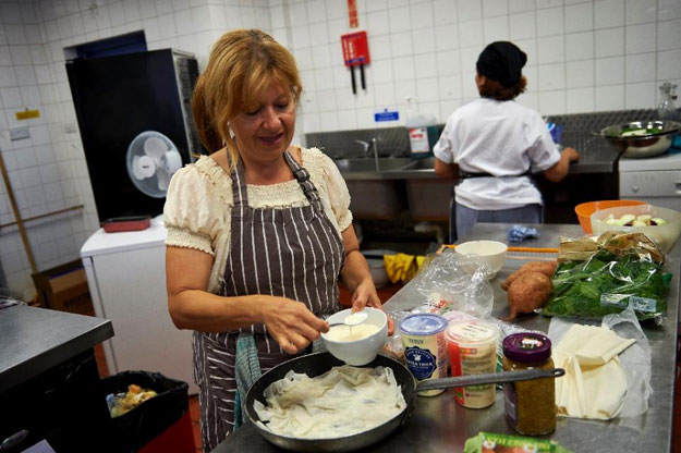 Feminist restaurant gives migrants a starter in Britain