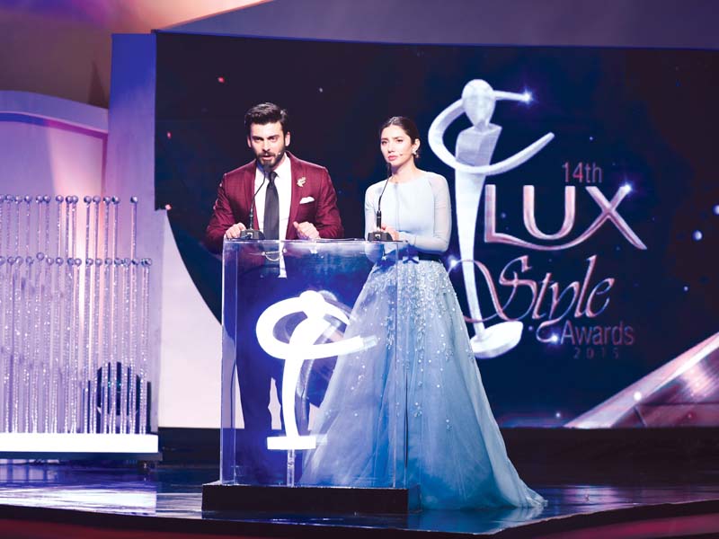 fawad khan and mahira khan hosts at the award ceremony