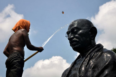 gandhi and friend honoured in lithuania gandhi and friend honoured in lithuania