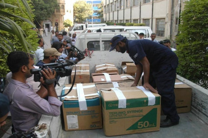 confiscated records anti corruption team knocks on civil hospital doors confiscated records anti corruption team knocks on civil hospital doors