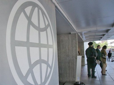 emerging markets to buckle up warns wb