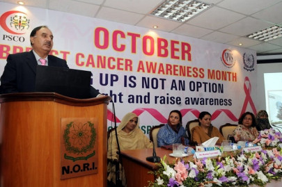 pink october early diagnosis key to fighting breast cancer says expert