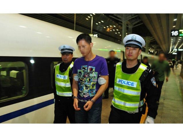 beijing police detain motorcyclist who touched a speed of 237 kilometres per hour 147 mph on the city 039 s ring road photo courtesy xinhua news beijing police detain motorcyclist who touched a speed of 237 kilometres per hour 147 mph on the city 039 s ring road photo courtesy xinhua news