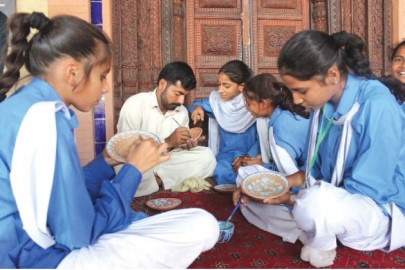 promoting traditional crafts students learn art of pottery making