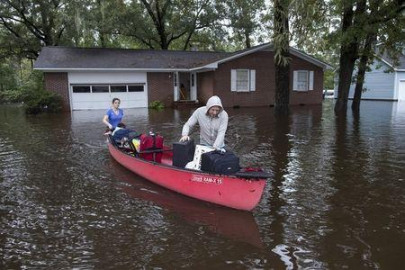 record floods kill 11 in us state of south carolina record floods kill 11 in us state of south carolina