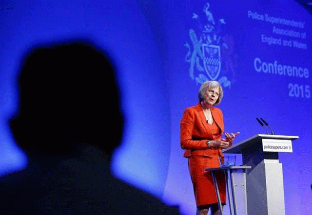 net migration into britain reached a high of 330 000 people in the year to march far above the 100 000 level promised photo reuters net migration into britain reached a high of 330 000 people in the year to march far above the 100 000 level promised photo reuters