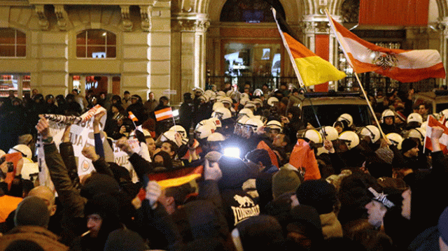 journalists covering the pegida movement 039 s weekly demonstrations have been increasingly subjected to verbal assaults journalists covering the pegida movement 039 s weekly demonstrations have been increasingly subjected to verbal assaults