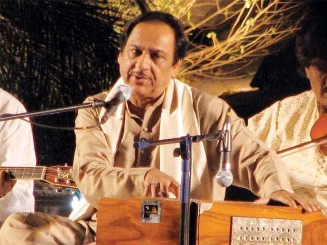 ustad ghulam ali khan s voice finally reaches his fans in india photo file ustad ghulam ali khan s voice finally reaches his fans in india photo file
