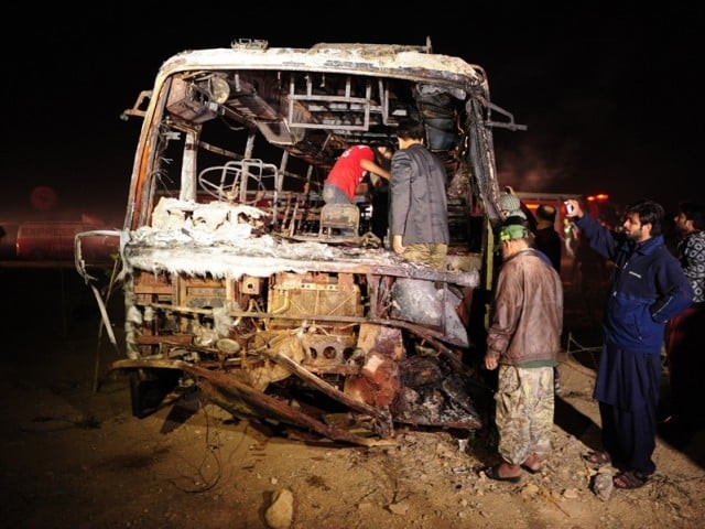 traffic ssp submits inquiry report into tragic accident at shc photo afp traffic ssp submits inquiry report into tragic accident at shc photo afp