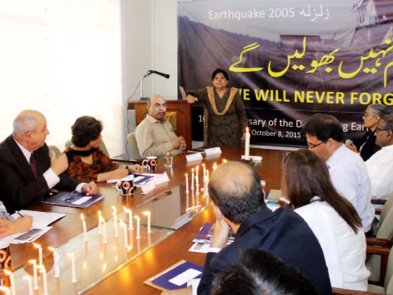 poet kishwar naheed pays tributes to the victims of earthquake at a discussion to commemorate the disaster that shook the country on october 8 2005 photo express