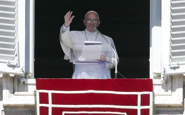pope francis waves as he leads the angelus prayer in saint peter 039 s square at the vatican on october 11 2015 photo reuters pope francis waves as he leads the angelus prayer in saint peter 039 s square at the vatican on october 11 2015 photo reuters