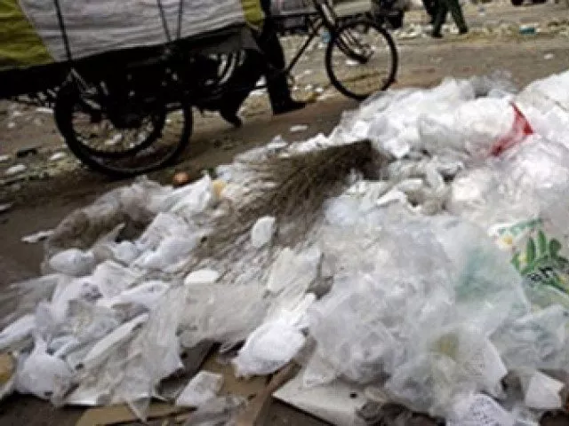 k p govt laws against plastic bags are a first in the province photo afp k p govt laws against plastic bags are a first in the province photo afp
