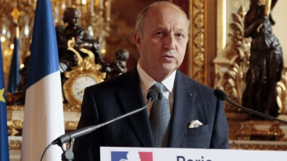 france says international framework needed to push israelis palestinians to peace
