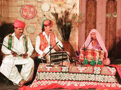 mai dhai enthrals lahore mai dhai enthrals lahore