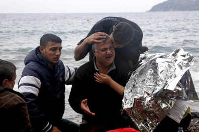 three children among new migrant deaths in aegean greek coastguard three children among new migrant deaths in aegean greek coastguard
