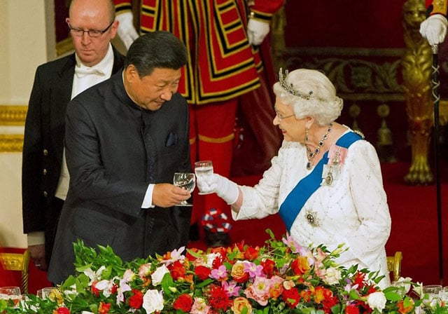 chinese president xi jinping with queen elizabeth at a state banquet at buckingham palace london during the first day of his state visit to britain photo reuters