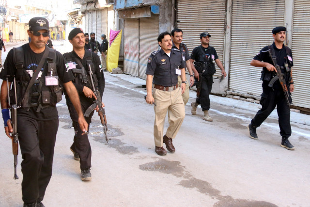 ssp operations mian saeed oversees security in qissa khwani before muharram 7th procession photo muhammad iqbal express ssp operations mian saeed oversees security in qissa khwani before muharram 7th procession photo muhammad iqbal express